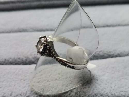 DISCOUNT!! Pretty Silver Ring