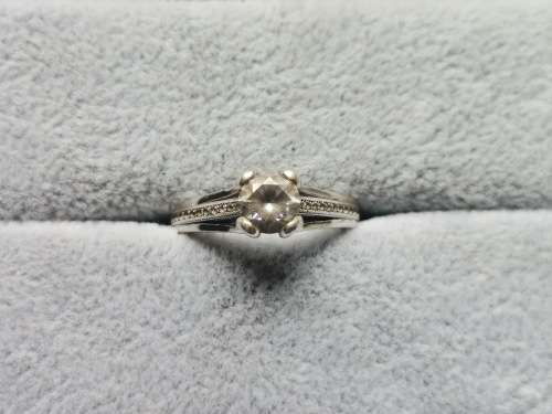 DISCOUNT!! Stunning SIlver Ring