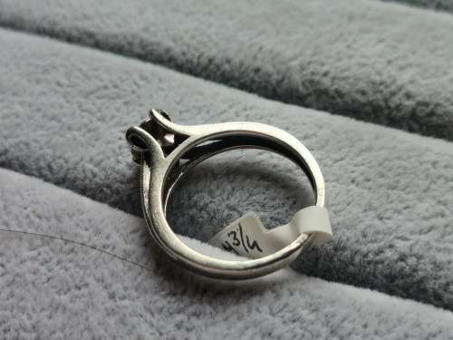 DISCOUNT!! Stunning SIlver Ring