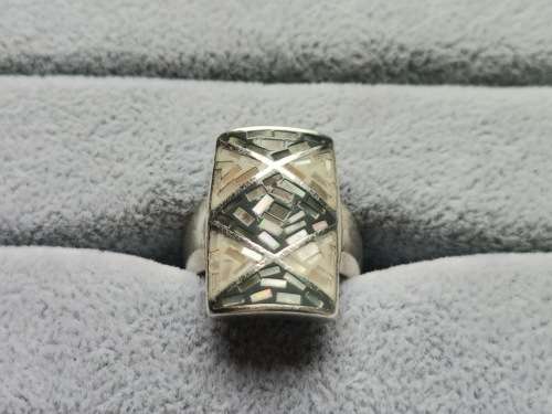 DISCOUNT!! Unique Silver Ring
