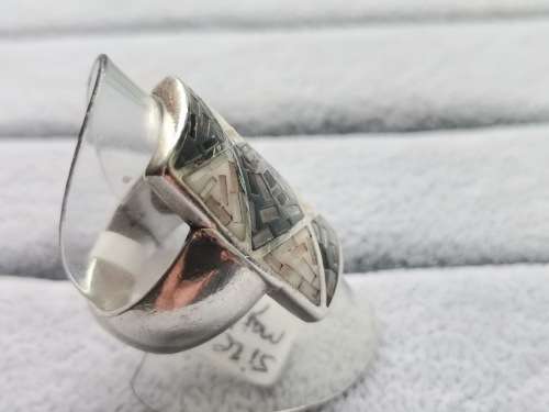 DISCOUNT!! Unique Silver Ring