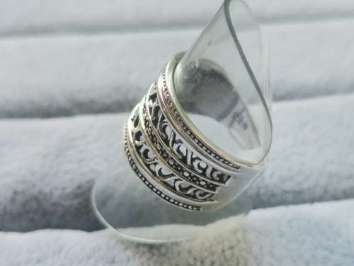 DISCOUNT!! Detailed Wavy Silver Ring