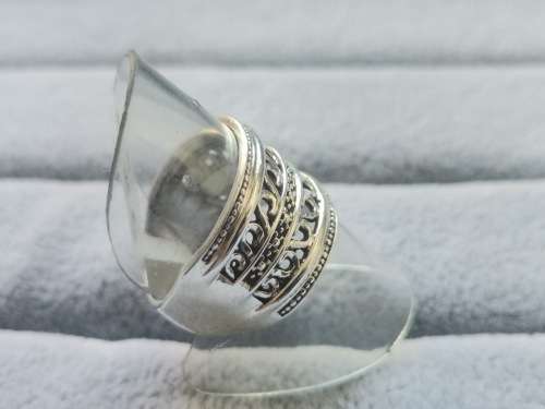 DISCOUNT!! Detailed Wavy Silver Ring