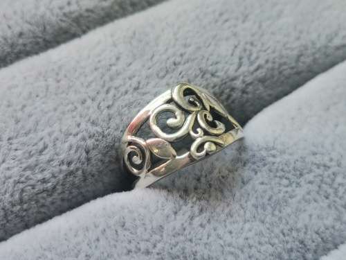 DISCOUNT!! Detailed Silver Ring
