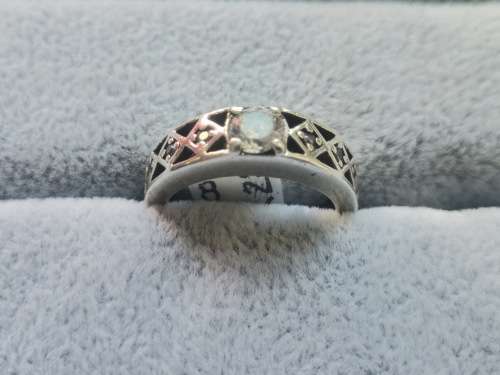 DISCOUNT!! Pretty Silver Ring