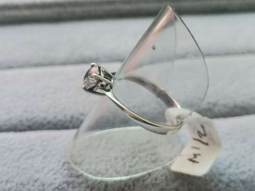 DISCOUNT!! Silver Solitaire Ring