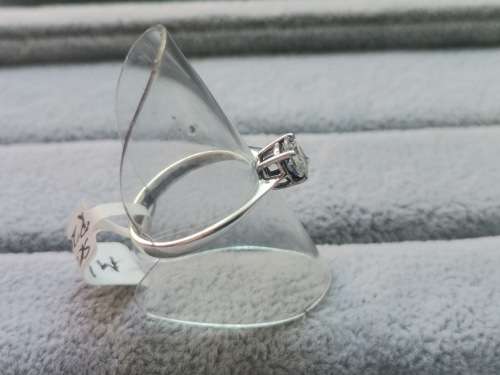 DISCOUNT!! Silver Solitaire Ring