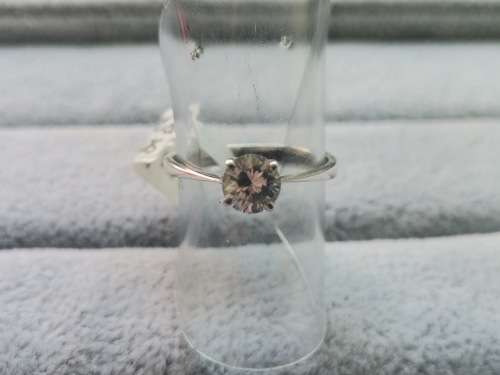 DISCOUNT!! Silver Solitaire Ring