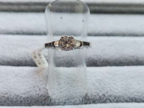 DISCOUNT!! Detailed Silver Ring
