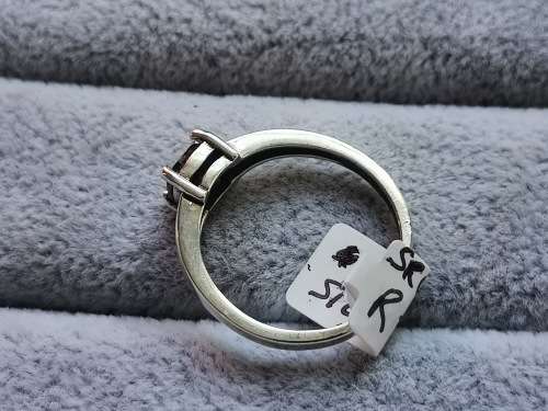 DISCOUNT!! Silver Solitaire Ring
