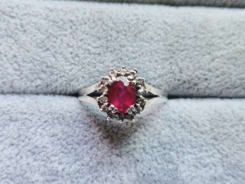Dazzling Silver Ring