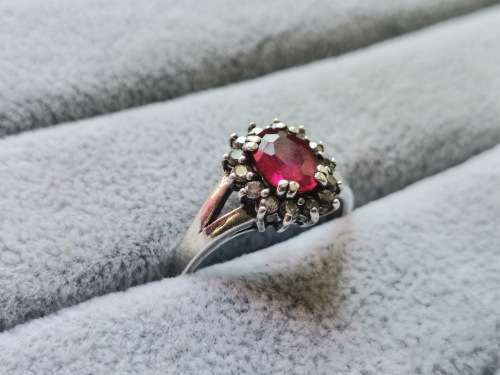 Dazzling Silver Ring