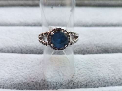 Stunning Silver Ring