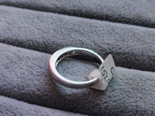 DISCOUNT!! Pretty Silver Ring