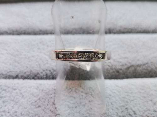 DISCOUNT!! Pretty Silver Ring