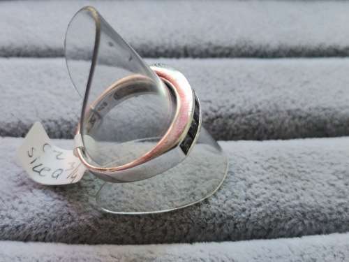 DISCOUNT!! Stunning Silver Ring
