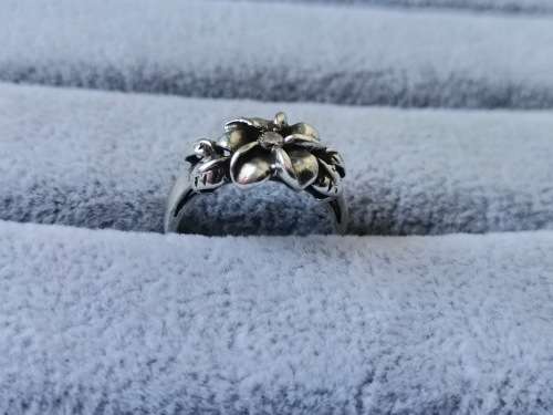 Silver Flower Ring
