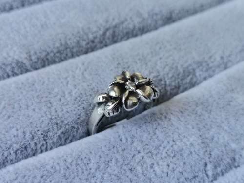 Silver Flower Ring