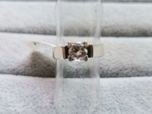 DISCOUNT!! Silver Solitaire Ring