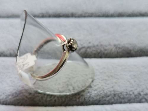 *R1 Auction* Silver Solitaire Ring