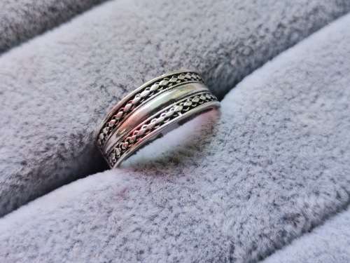 DISCOUNT!! Patterned Silver Ring