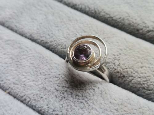 DISCOUNT!! Silver Amethyst Ring