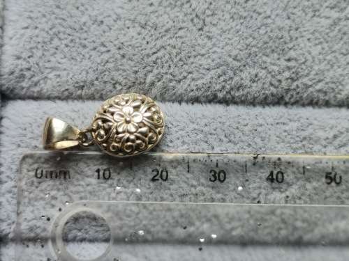 DISCOUNT!! Detailed Silver Pendant