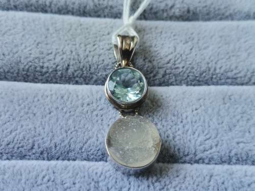 Discount!! Silver Topaz Pendant