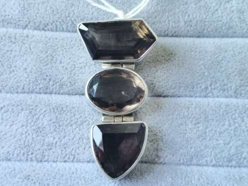 Discount!! Silver Smokey Quartz Pendant