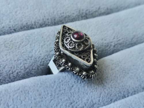 Discount!! Adjustable Vintage Silver Poison Ring
