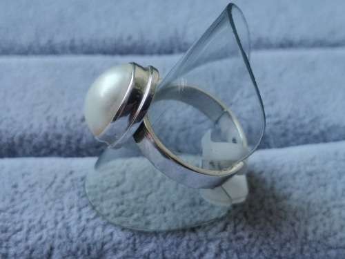 Silver Pearl Ring