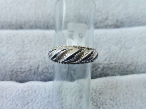 Discount!! Dainty Silver Ring