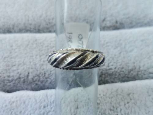 Discount!! Dainty Silver Ring
