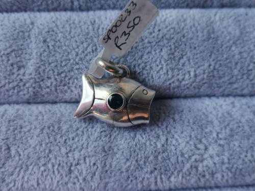 Discount!! Cute Silver Fish Pendant