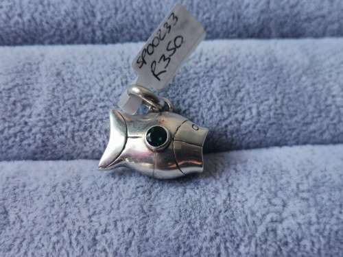 Discount!! Cute Silver Fish Pendant