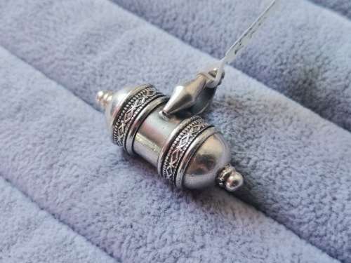 Discount!! Unique Silver Pendant