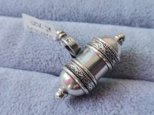 Discount!! Unique Silver Pendant