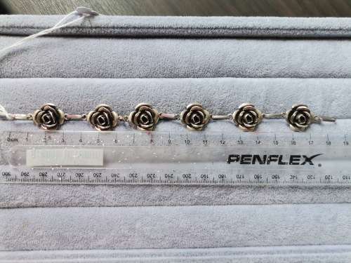 Discount!! Silver Rose Bracelet
