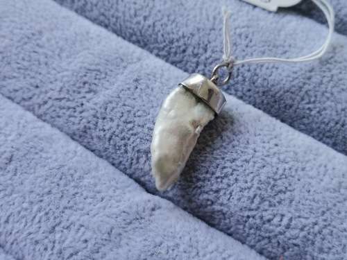 Discount!! Silver Pearl Pendant
