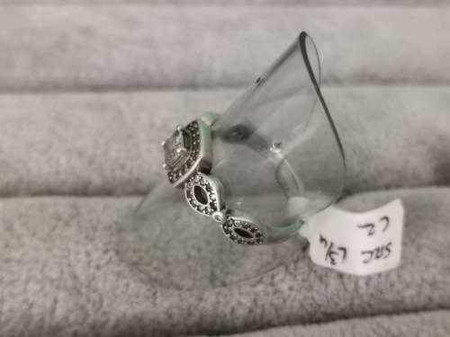 DISCOUNT!!! Dazzling Silver Ring