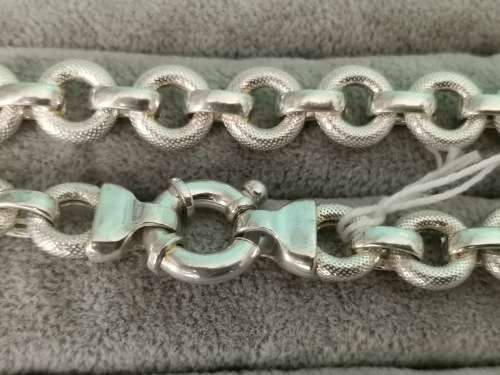 DISCOUNT!!! Stunning Silver Chain