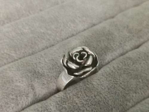 DISCOUNT!!! Silver Rose Ring