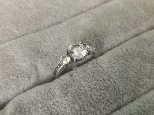 DISCOUNT!!! Pretty Silver Ring