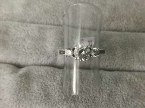 DISCOUNT!!! Pretty Silver Ring