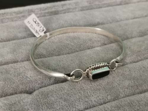 Discount!!! Silver Onyx Bangle