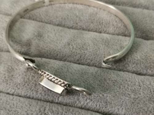 Discount!!! Silver Onyx Bangle