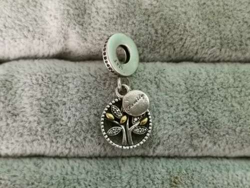DISCOUNT!!! Pandora Family Charm