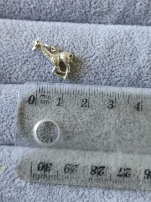 DISCOUNT!!! Silver Giraffe Charm