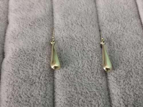 9ct Gold Teardrop Earrings