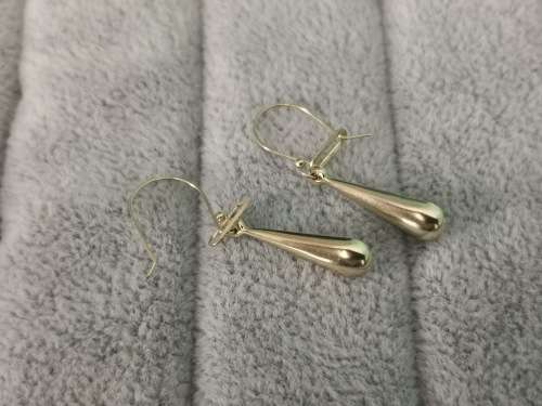 9ct Gold Teardrop Earrings